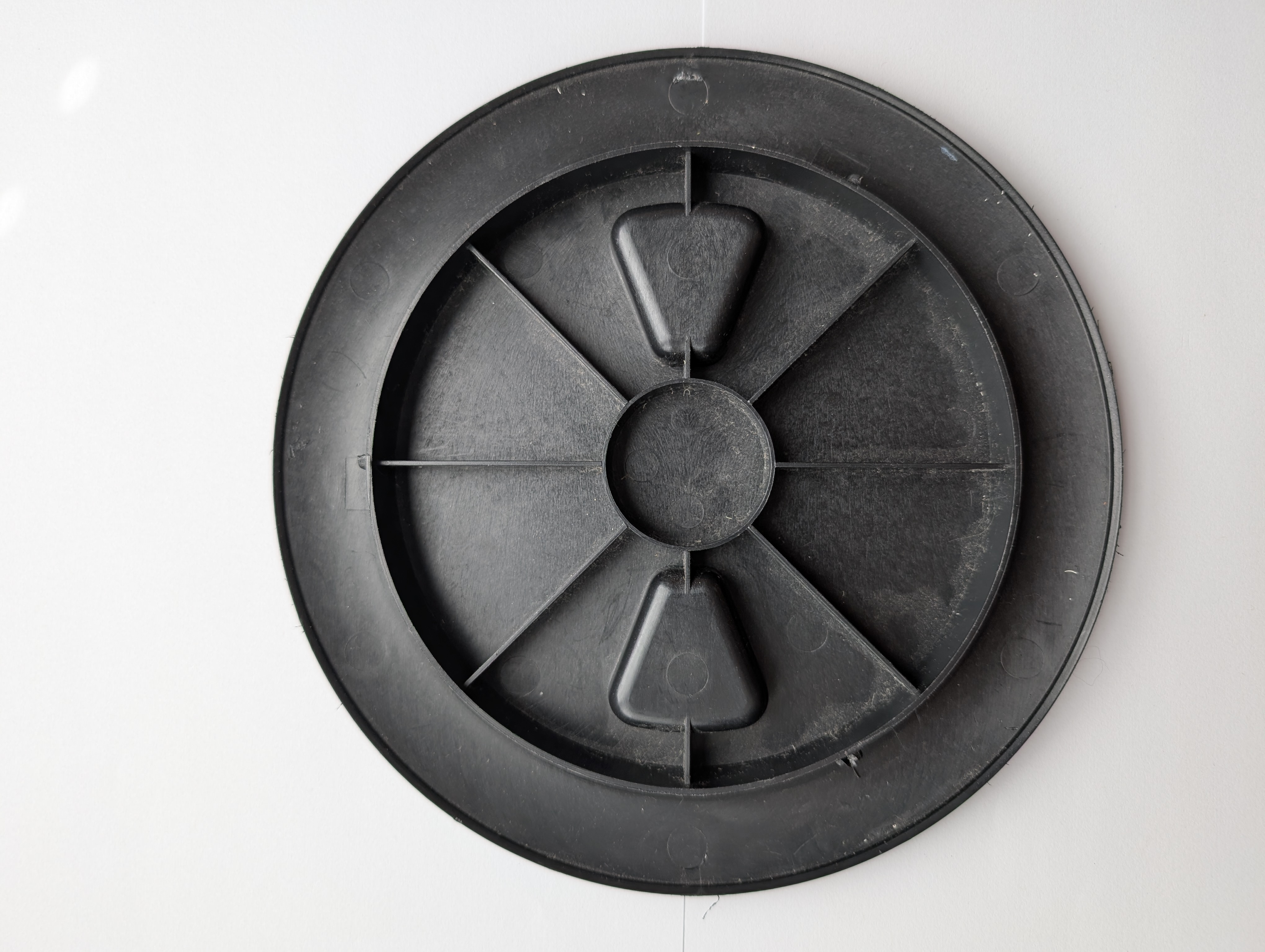 TH Marine 6 inch quarter-turn inspection port underside with reinforcing ribs